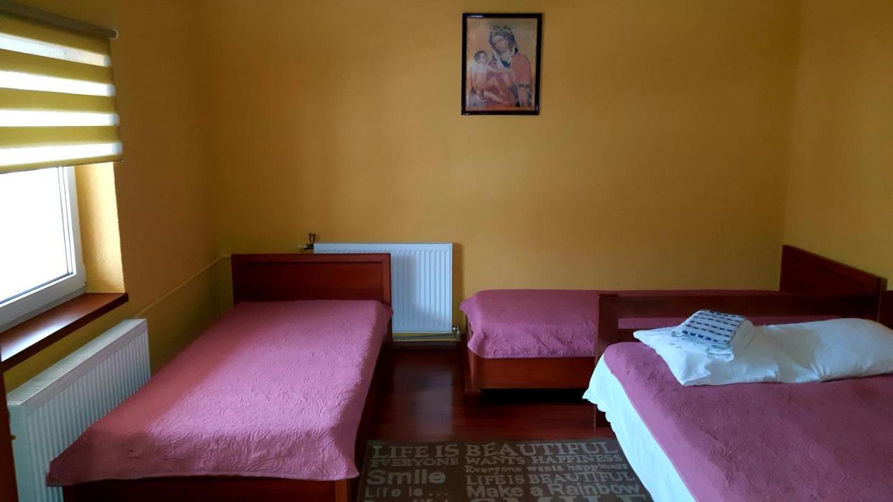 Dacha Podobovets 127 Hotel Luaran gambar