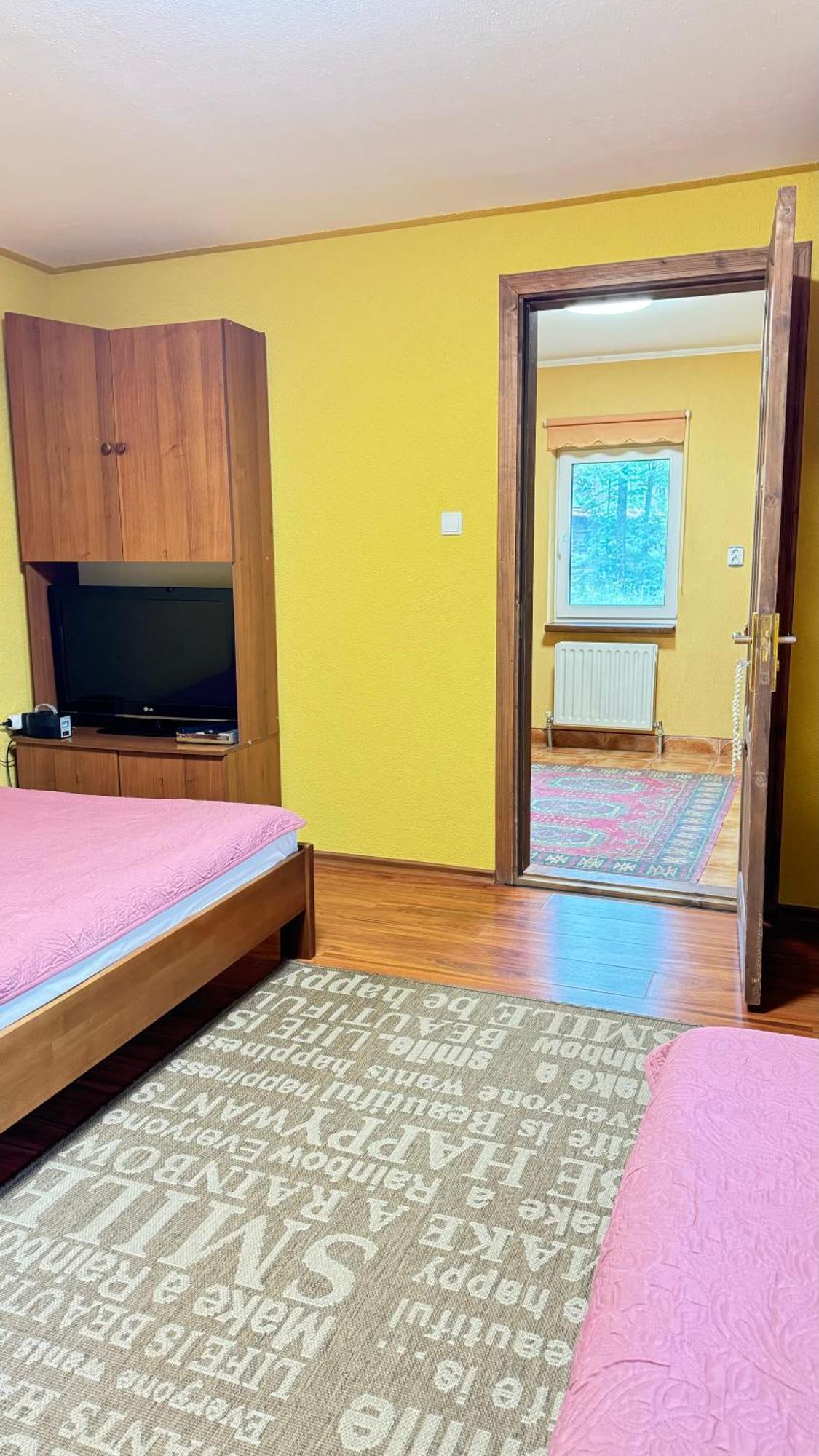 Dacha Podobovets 127 Hotel Luaran gambar