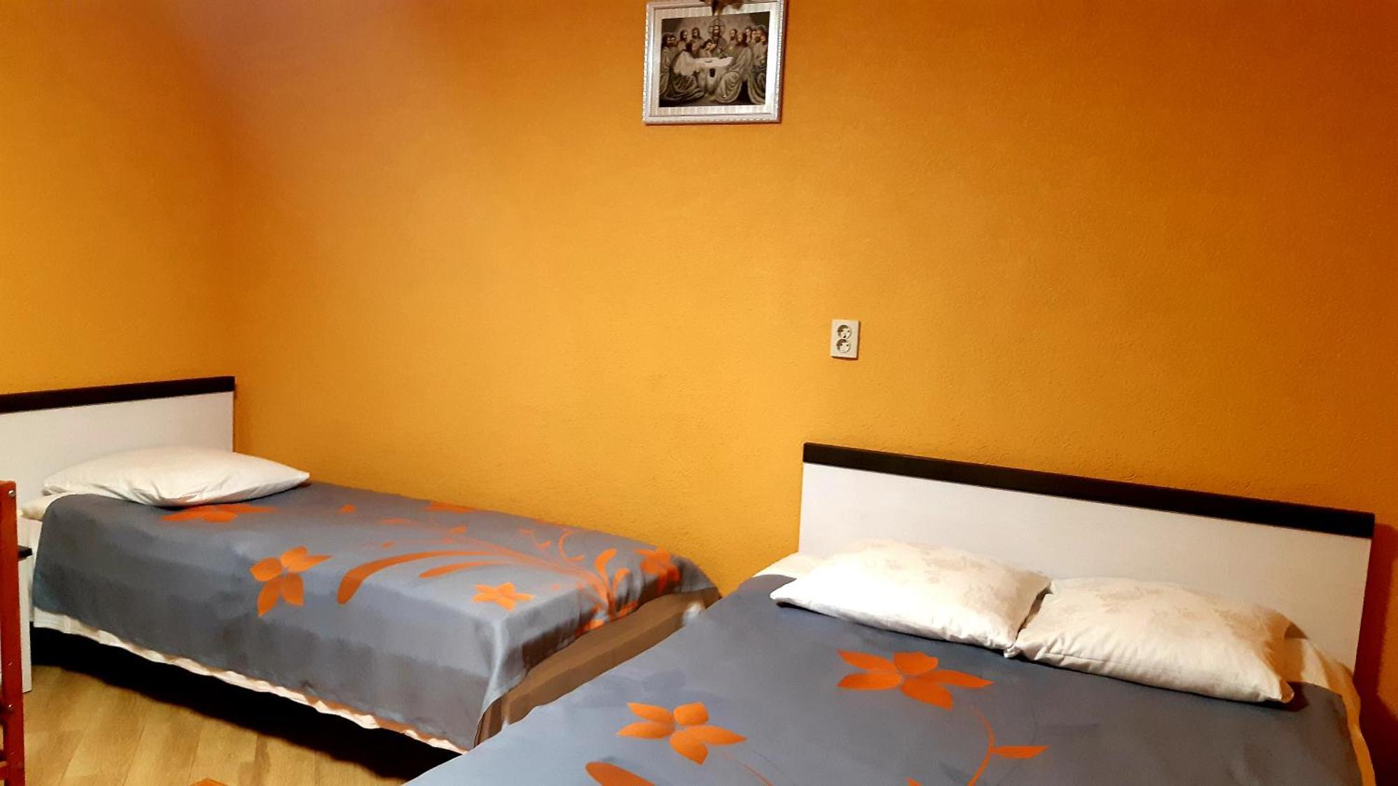 Dacha Podobovets 127 Hotel Bilik gambar